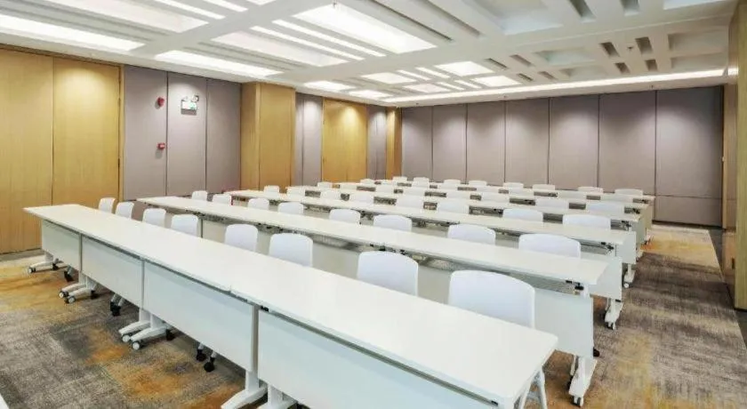 AMIGO migo Sleeping Hotel (mission hills)