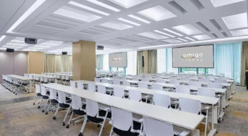 AMIGO migo Sleeping Hotel (mission hills)