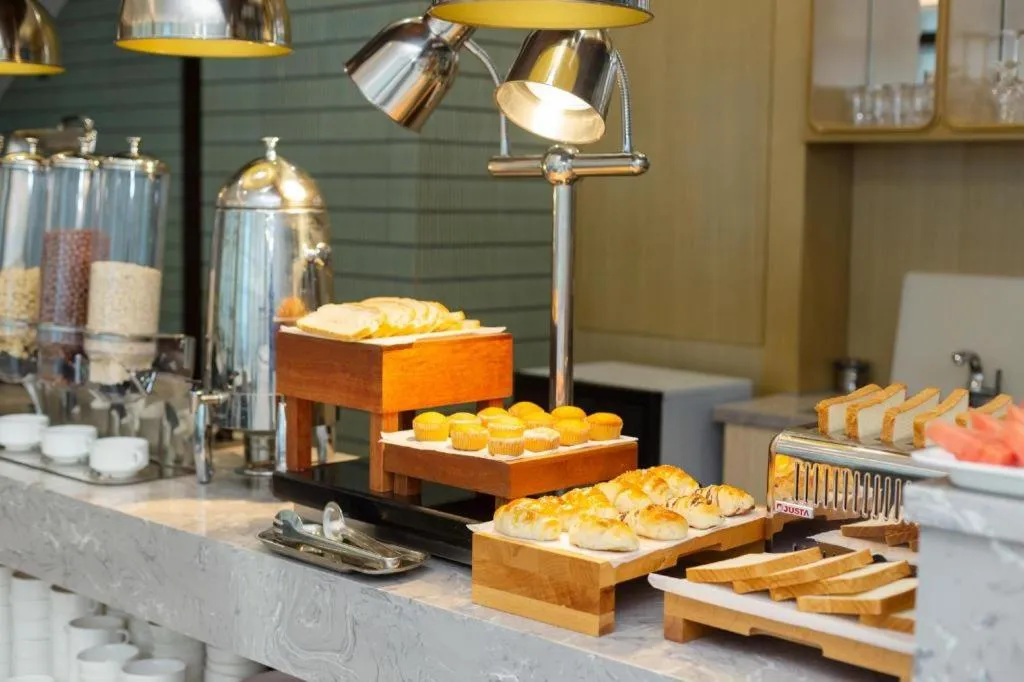 AMIGO migo Sleeping Hotel (mission hills)