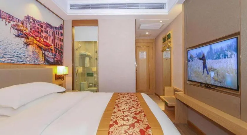 Bed in SHANGJINGHAO HOTEL （SAKATA SNOW ELEPHANT SUBWAY STATION SHOP）