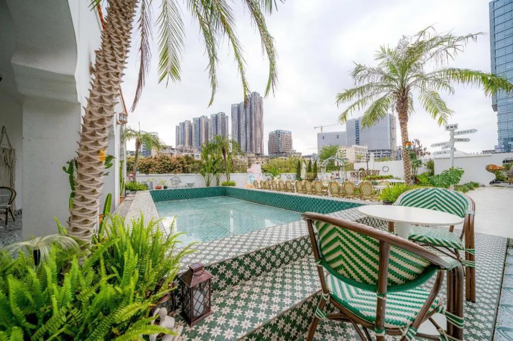 F-TOWN Fangtang Hotel (Shenzhen Longgang Tian'an Digital City Huanggekeng Subway Station)