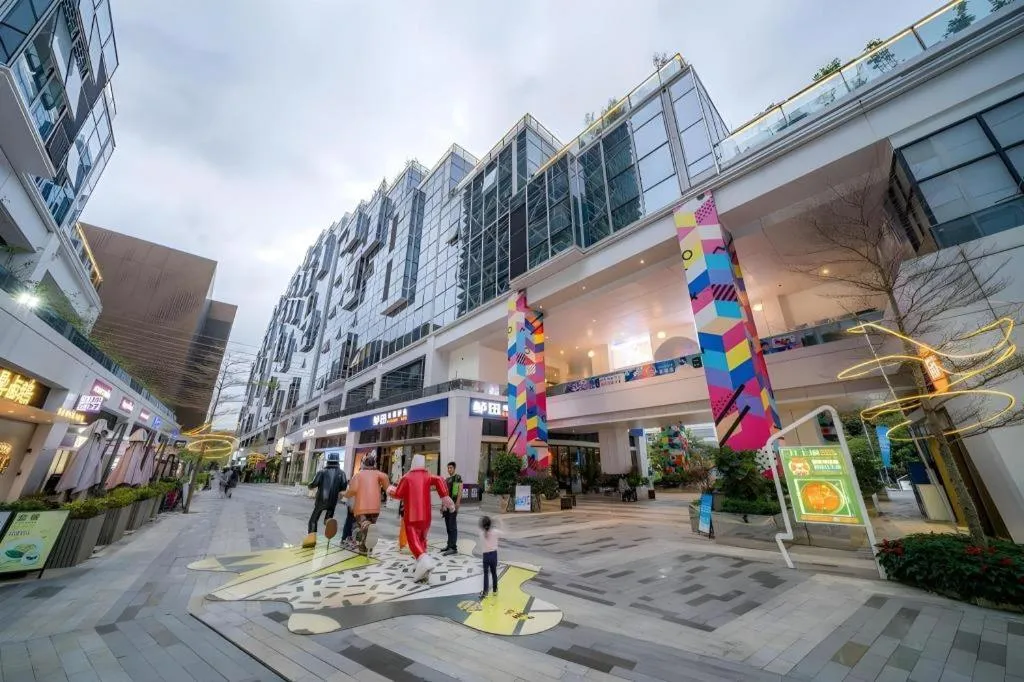 F-TOWN Fangtang Hotel (Shenzhen Longgang Tian'an Digital City Huanggekeng Subway Station)