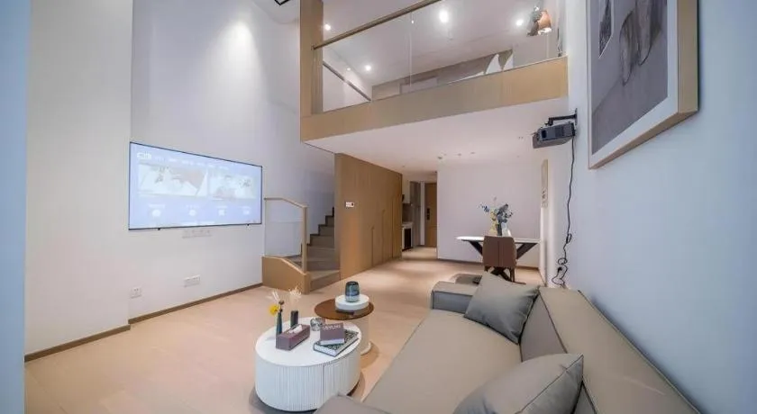 F-TOWN Fangtang Hotel (Shenzhen Longgang Tian'an Digital City Huanggekeng Subway Station)