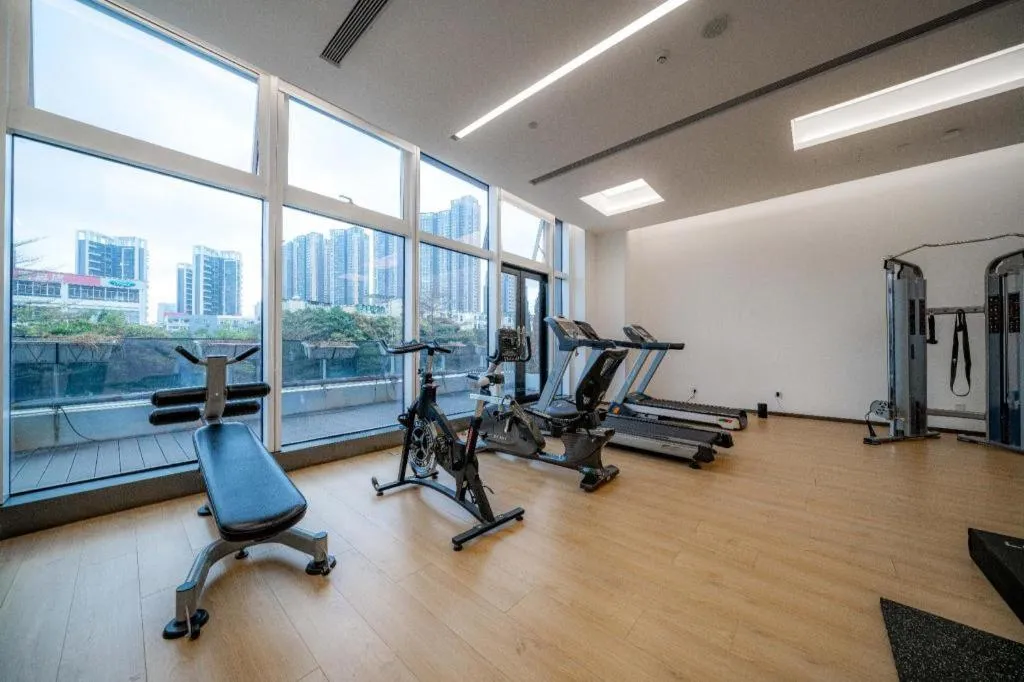 F-TOWN Fangtang Hotel (Shenzhen Longgang Tian'an Digital City Huanggekeng Subway Station)