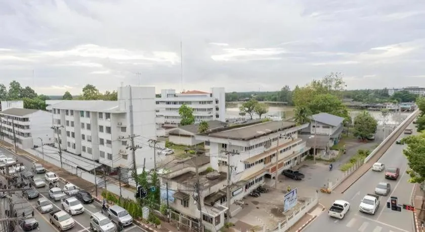 B2 Surat Thani Boutique & Budget Hotel