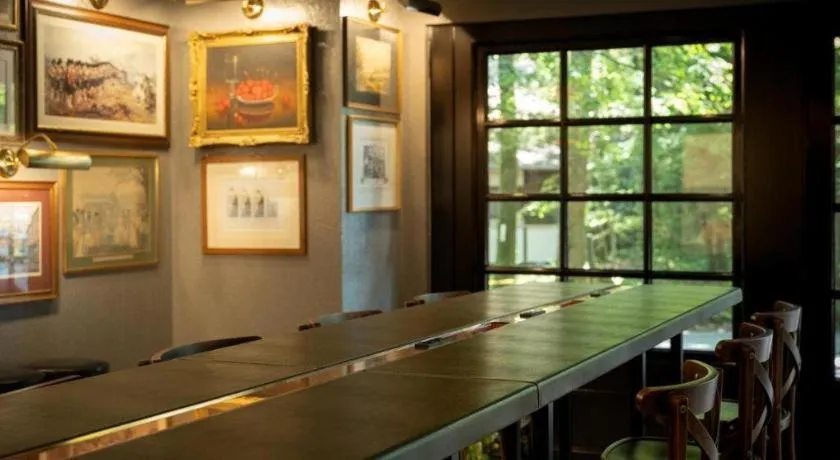 LONGINGHOUSE　旧軽井沢・諏訪ノ森