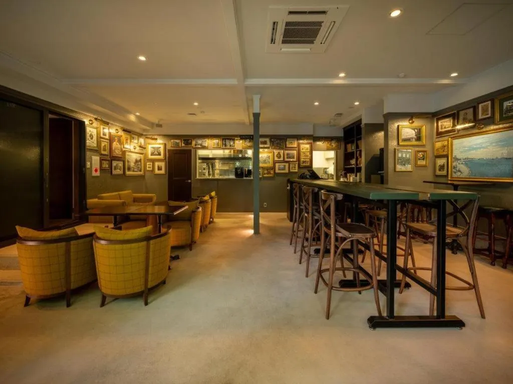 LONGINGHOUSE　旧軽井沢・諏訪ノ森