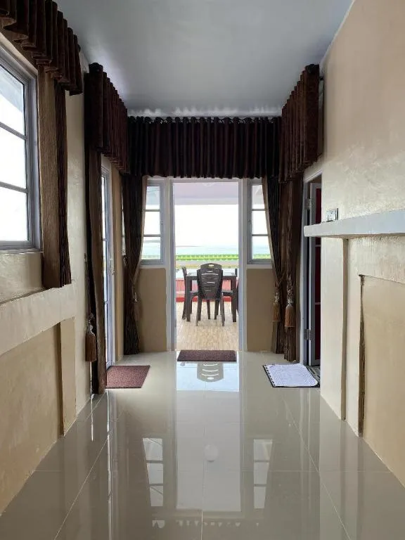 Sunset Curly Bay Hotel & Resort