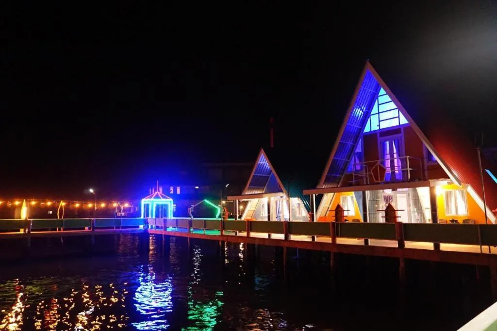 Sunset Curly Bay Hotel & Resort