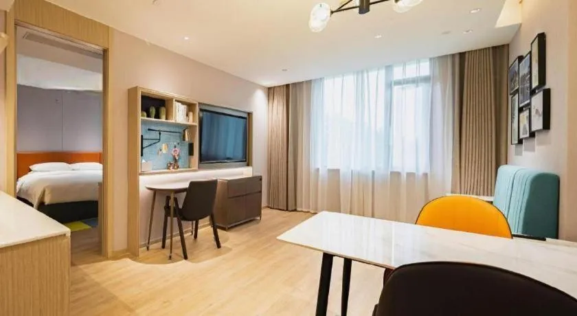 Bed in Home2 Suites by Hilton Xishuangbanna