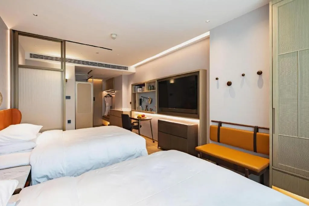 Bed in Home2 Suites by Hilton Xishuangbanna