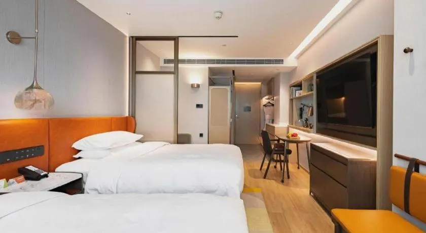 Bed in Home2 Suites by Hilton Xishuangbanna