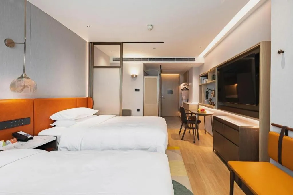 Bed in Home2 Suites by Hilton Xishuangbanna