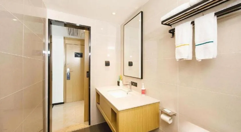 City Comfort Inn Wuhan Yangtze River Bridge Yellow Crane Tower