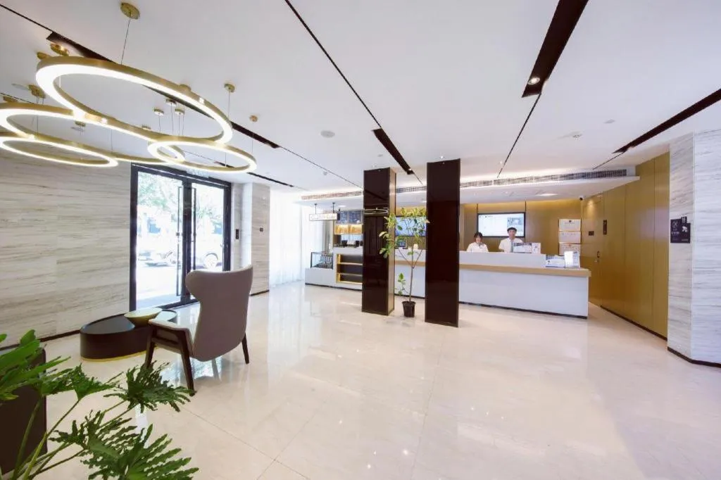 City Comfort Inn Wuhan Yangtze River Bridge Yellow Crane Tower