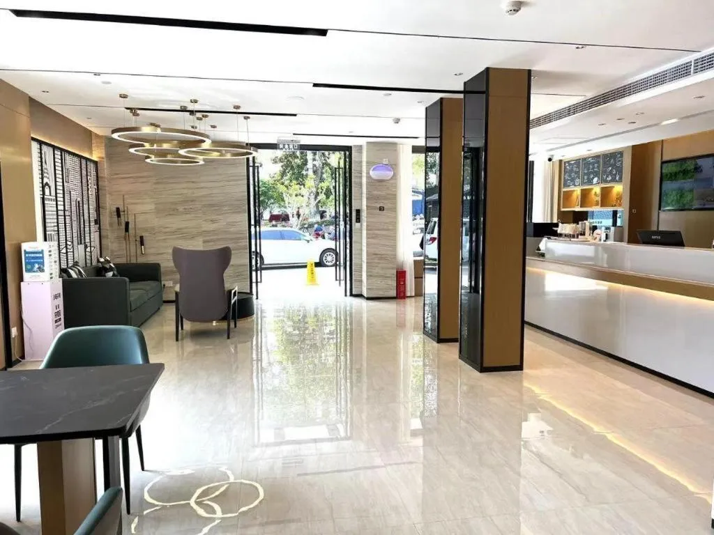 City Comfort Inn Wuhan Yangtze River Bridge Yellow Crane Tower