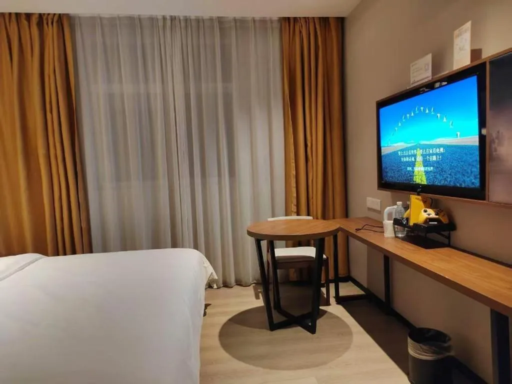 Bed in JTOUR Inn Wuhan Textile University