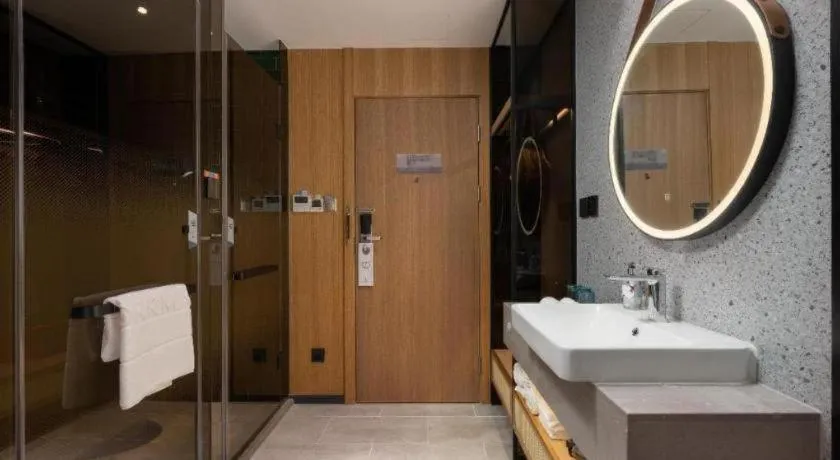 Borrman Hotel Beijing Guomao Jinsong Metro Station