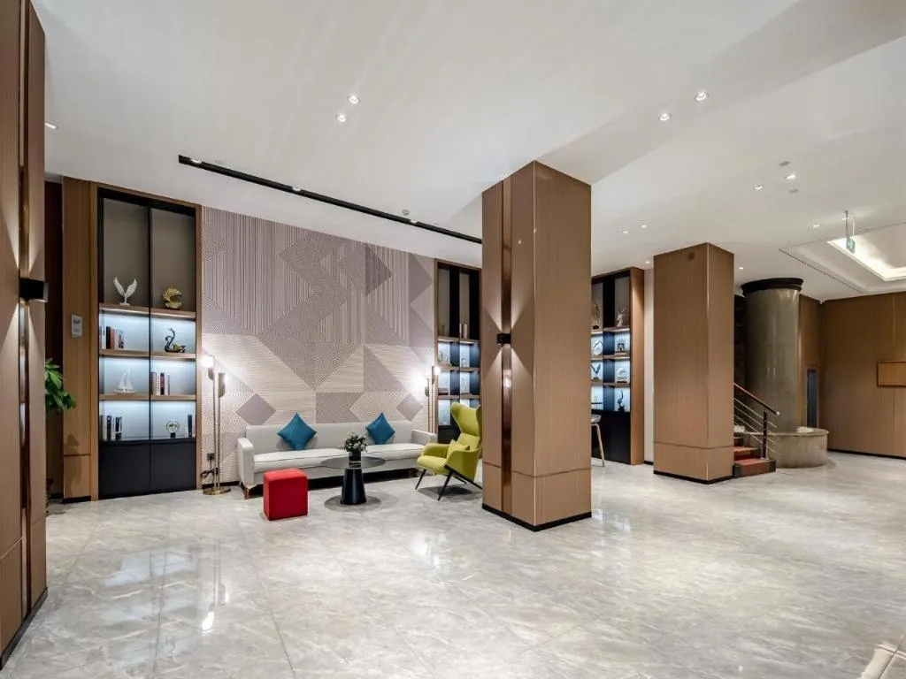 Borrman Hotel Lipu Central Plaza