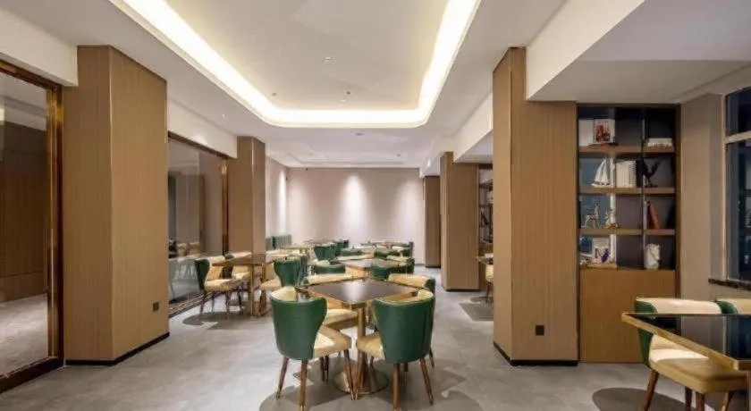 Borrman Hotel Lipu Central Plaza