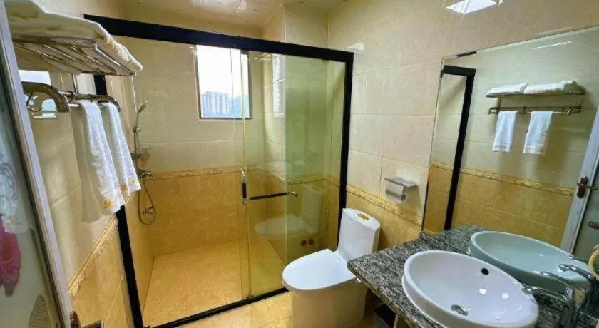 Borrman Hotel Lipu Central Plaza