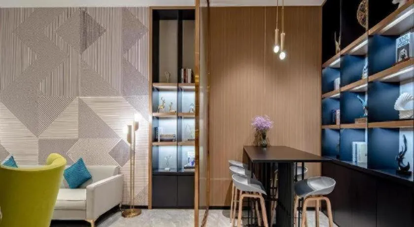 Borrman Hotel Lipu Central Plaza