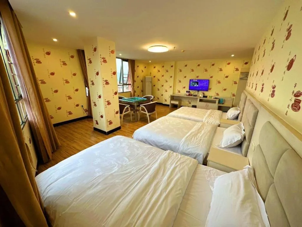 Bed in Borrman Hotel Lipu Central Plaza