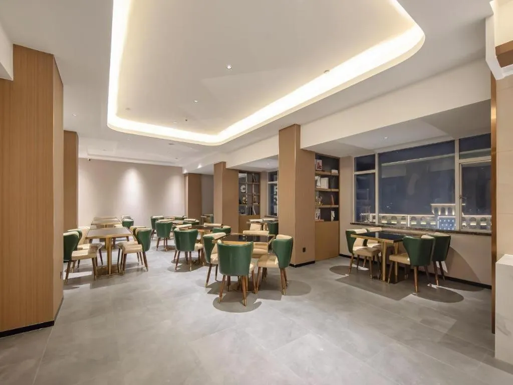 Borrman Hotel Lipu Central Plaza