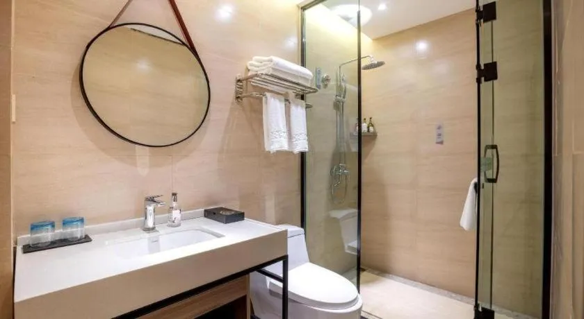 Borrman Hotel Korla Peacock River