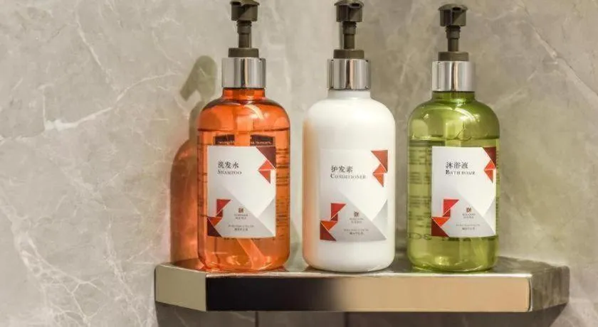 Borrman Hotel Korla Peacock River