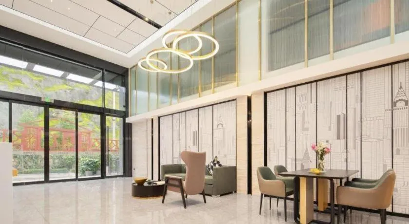 City Comfort Inn Badong Passenger Transport Center