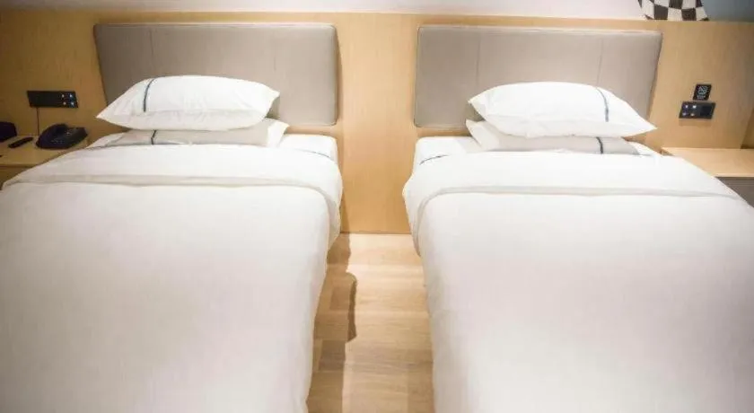 Bed in City Comfort Inn Badong Passenger Transport Center