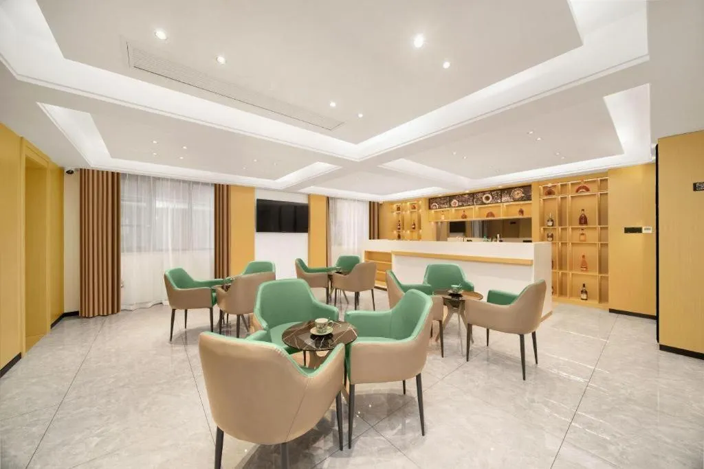 City Comfort Inn Badong Passenger Transport Center