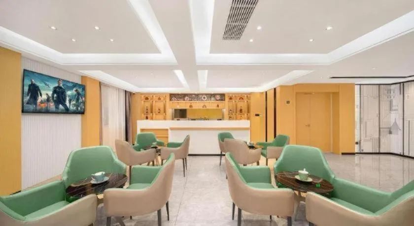 City Comfort Inn Badong Passenger Transport Center