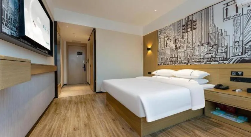 Bed in City Comfort Inn Wuhan Dongxihu Tianyuan Avenue