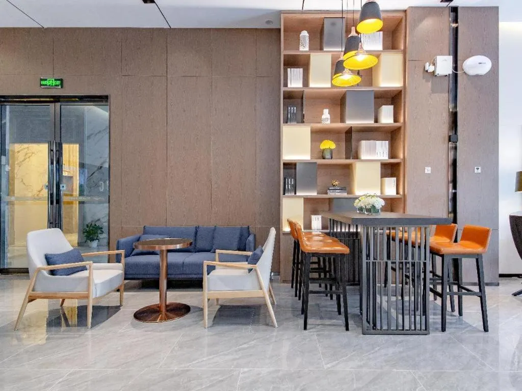 Echarm Hotel Wuhan Keting Polar Ocean World