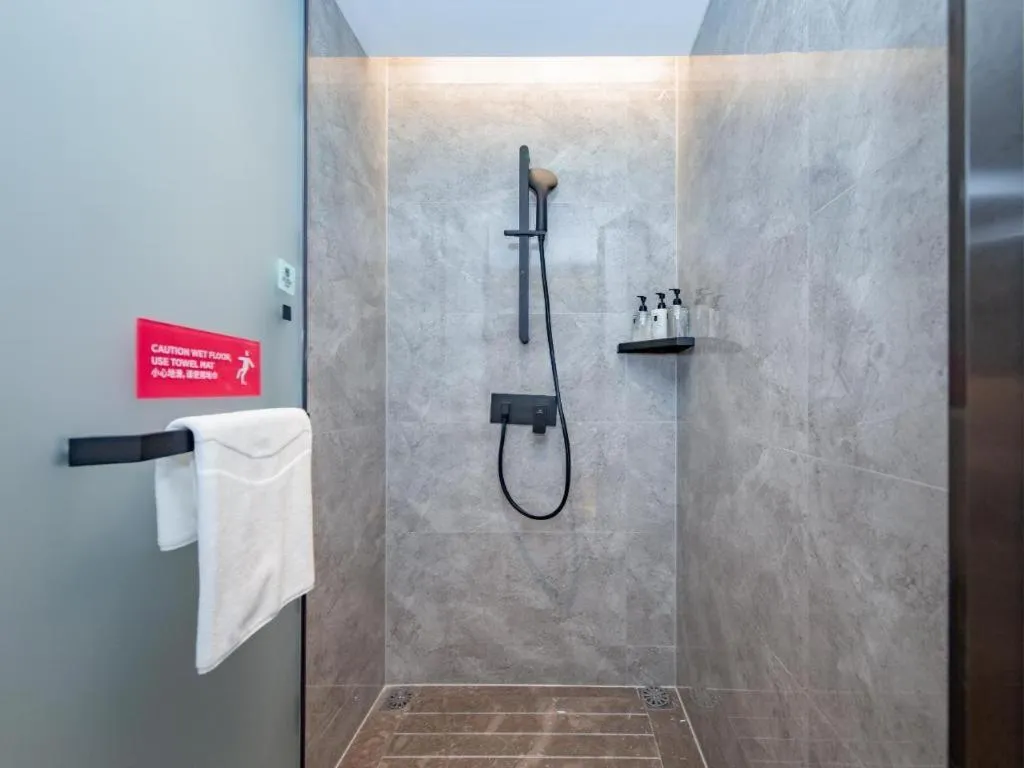 Echarm Hotel Wuhan Keting Polar Ocean World