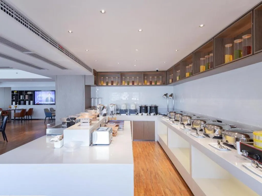 Echarm Hotel Wuhan Keting Polar Ocean World