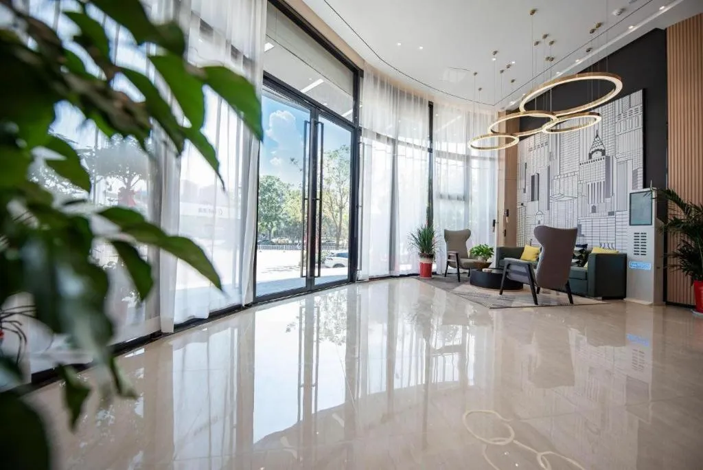 City Comfort Inn Ezhou Wuyue Plaza