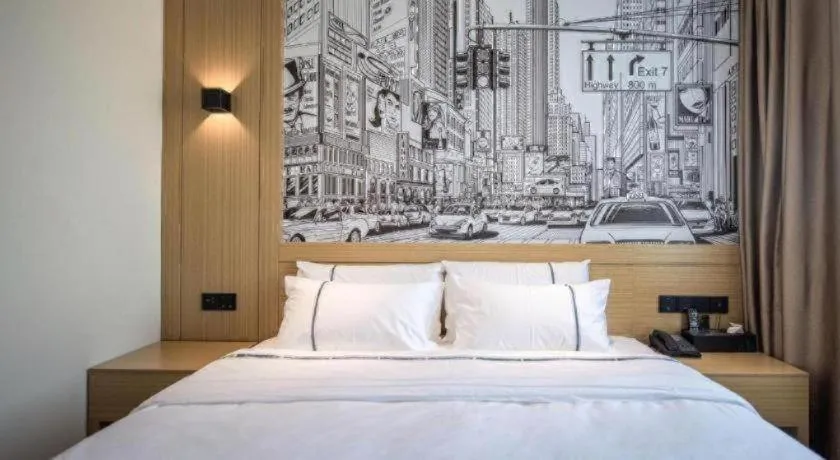 Bed in City Comfort Inn Ezhou Wuyue Plaza