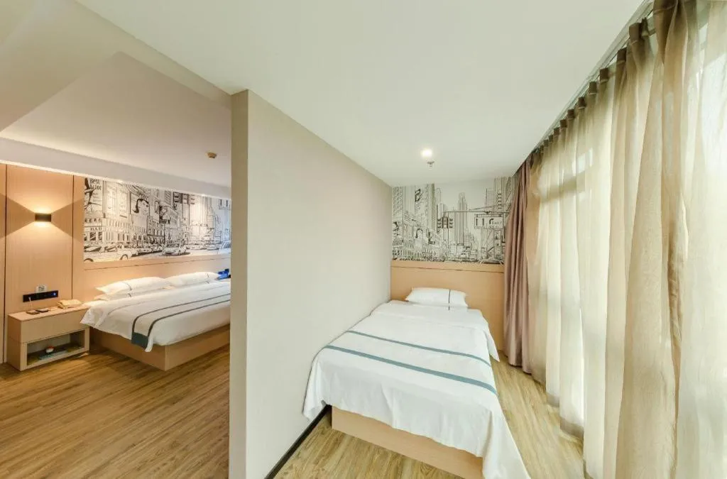 Bed in City Comfort Inn Beijing Capital Airport Shunyi Metro Station