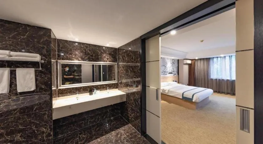 Bed in City Comfort Inn Beijing Capital Airport Shunyi Metro Station