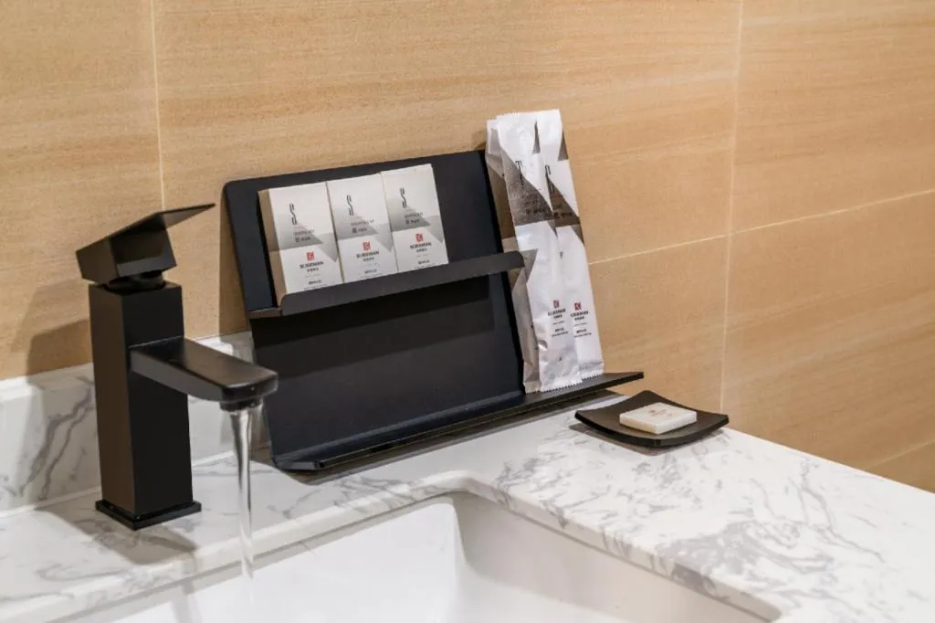 Borrman Hotel Guangzhou Xinshi Baixin Plaza Qifu Road