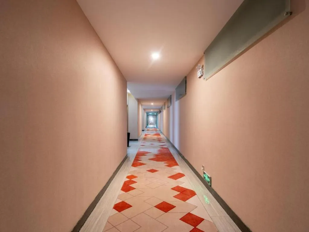 Borrman Hotel Guangzhou Xinshi Baixin Plaza Qifu Road