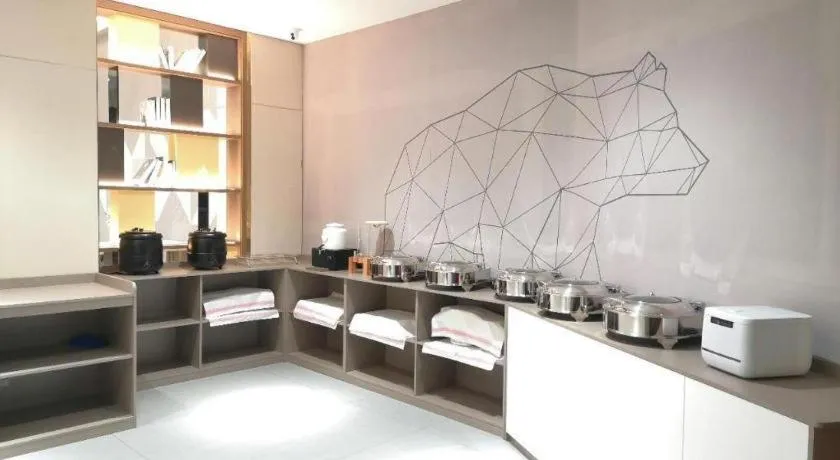 Borrman Hotel Heyuan Wanlvhu Railway Station