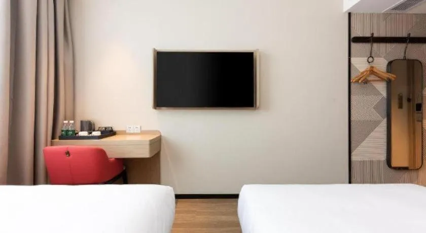 Bed in Borrman Hotel Wuhan First Hospital Hanzheng Street Metro Station