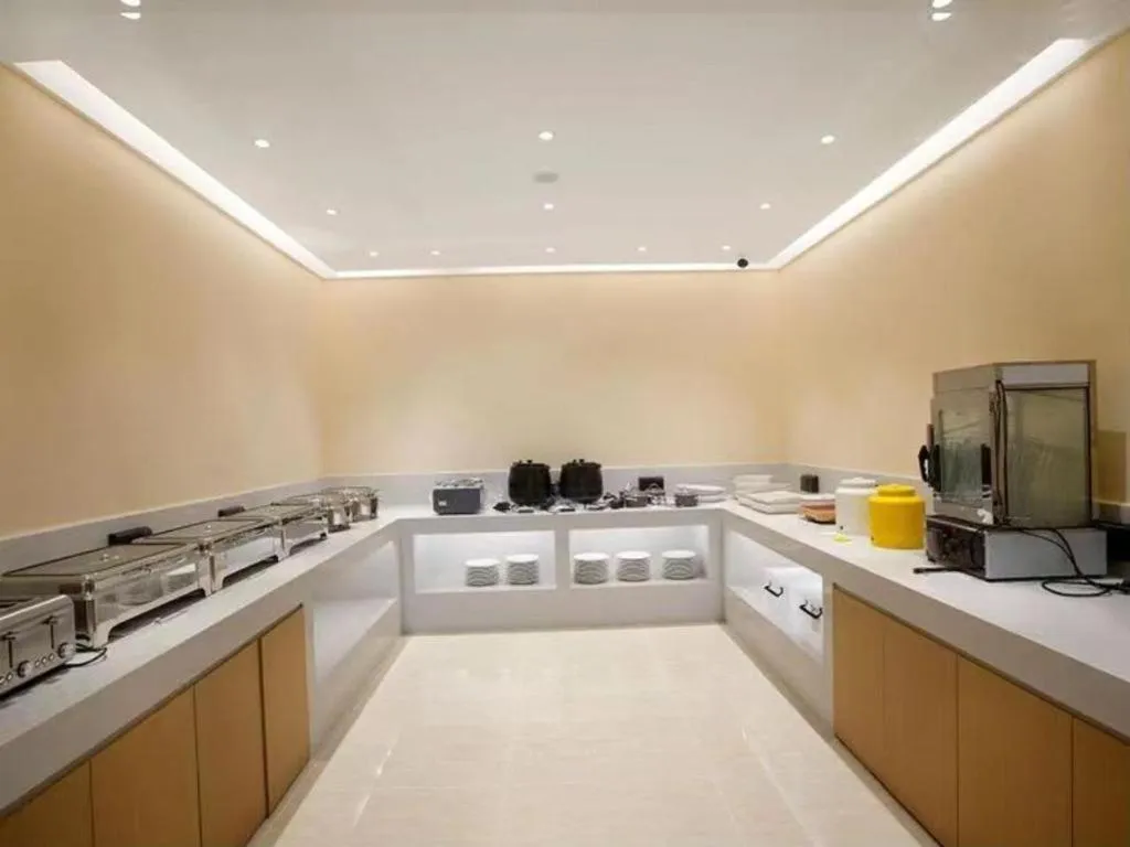 City Comfort Inn Hotel Wuhan Jiufeng Mountain Forest Park