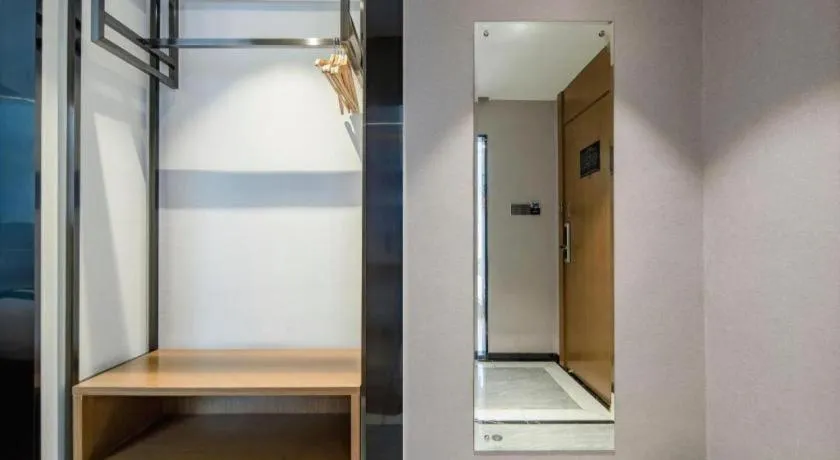 Borrman Hotel Nanning Anji Passenger Station Xijin Metro Station