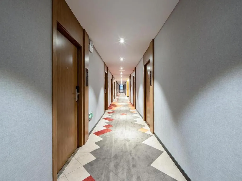 Borrman Hotel Nanning Anji Passenger Station Xijin Metro Station