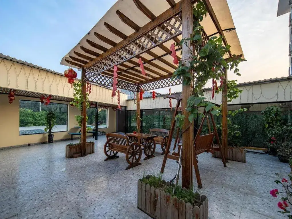 Borrman Hotel Nanning Anji Passenger Station Xijin Metro Station Borrman Hotel Nanning Anji Passenger Station Xijin Metro Station